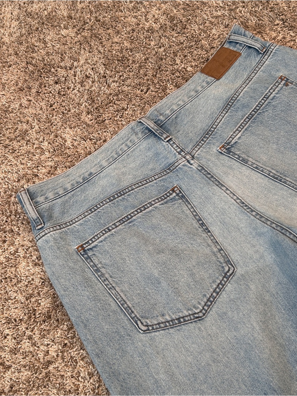 Superwide-Leg Jeans in Ahern Wash: Airy Denim Edition - Picture 11 of 16